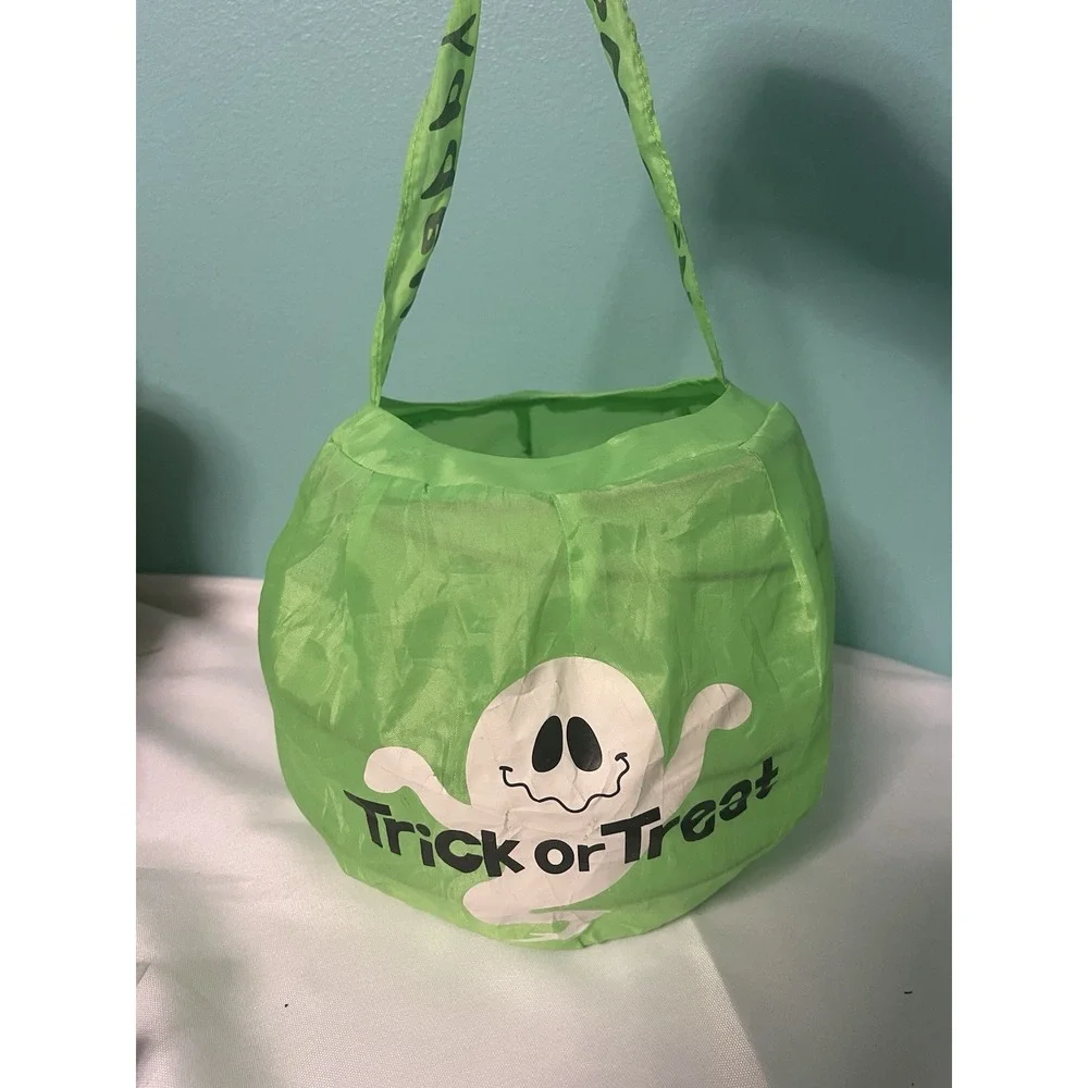 Halloween Trick‎ or Treat Collapsible Candy Bag - Easy To Store